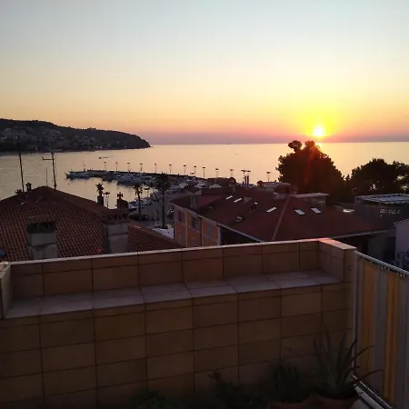 Apartma Srcanka شقة كوبر