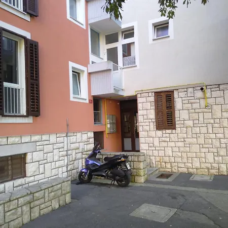 Apartma Srcanka كوبر